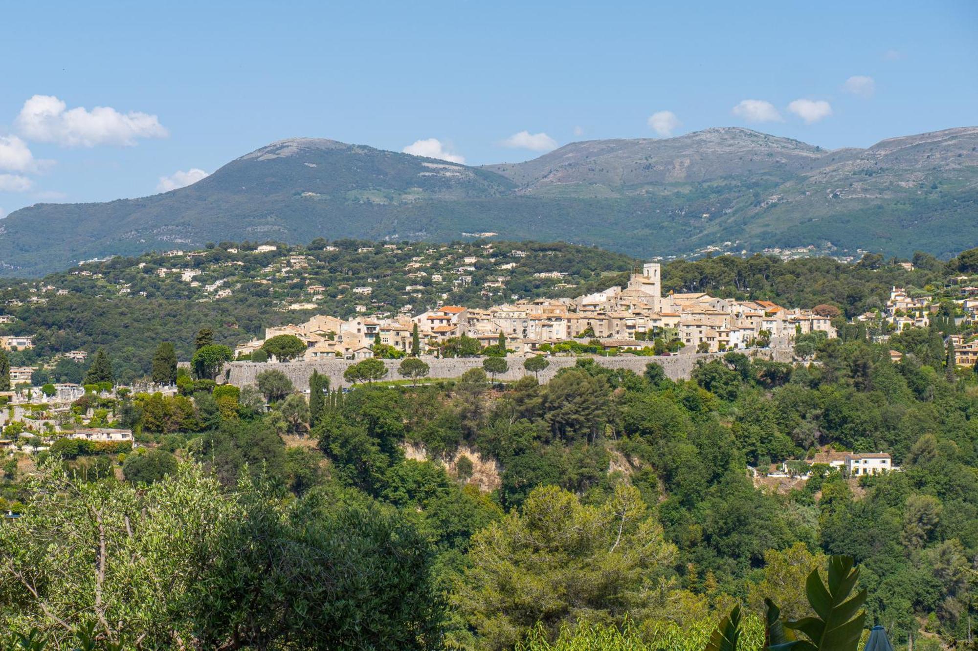 Les Yuccas -Maison Neuve Avec Un Jardin A Saint Paul De Vence Exterior photo