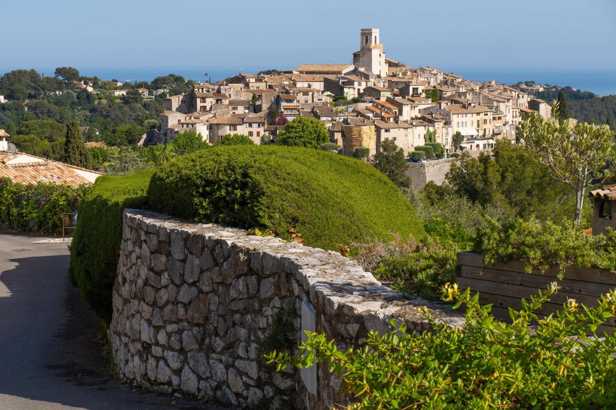 Les Yuccas -Maison Neuve Avec Un Jardin A Saint Paul De Vence Exterior photo